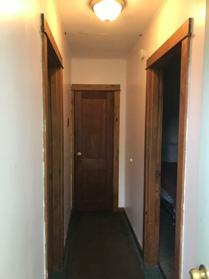 Отель Katahdin Cabins Millinocket Экстерьер фото